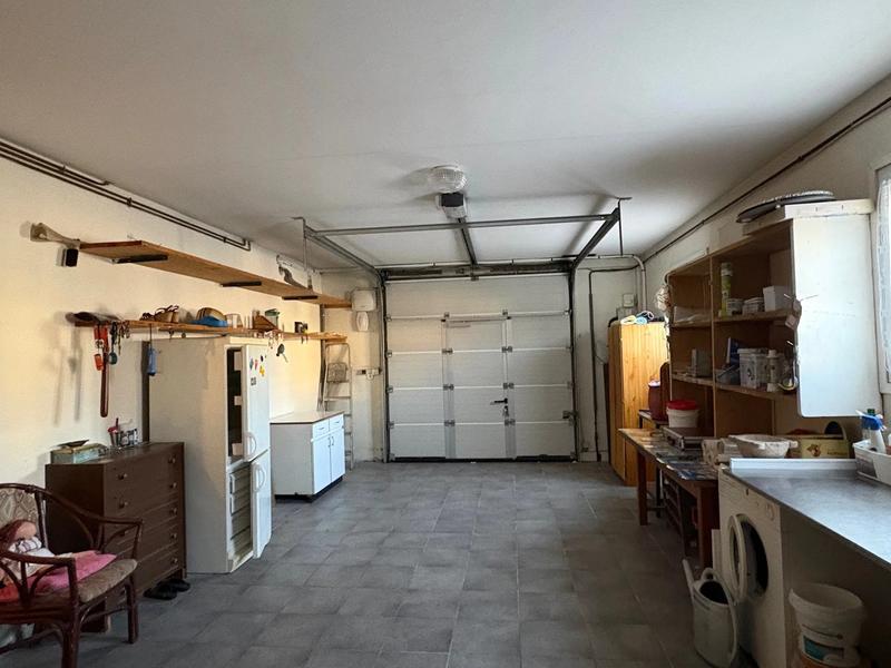 Maison - 210 m² - 9 pièces