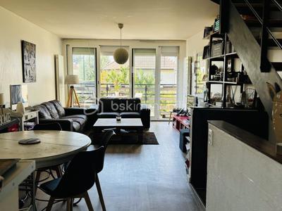 Maison - 102 m² - 5 pièces