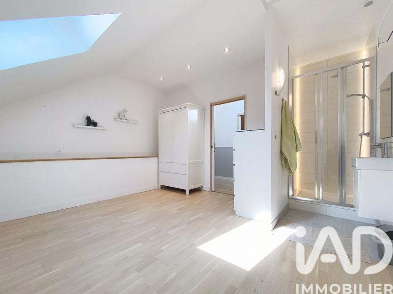 Maison - 180 m² - 5 pièces