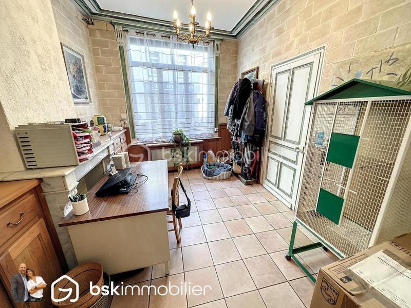 Maison - 212 m² - 7 pièces