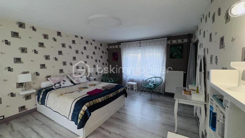 Demeure - 180 m² - 7 pièces