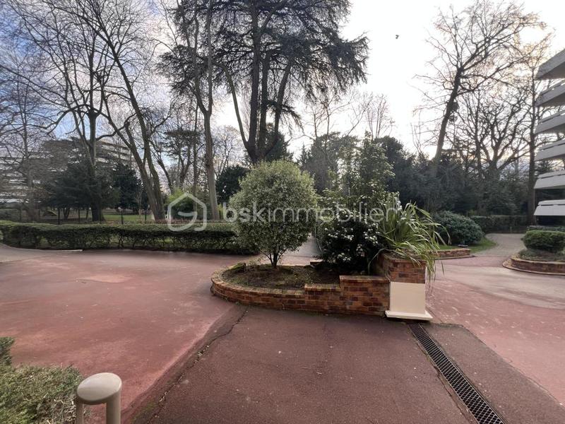 Appartement - 86 m² - 4 pièces