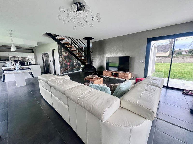 Maison - 165 m² - 7 pièces