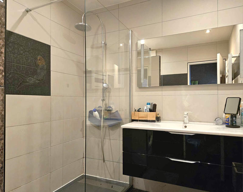 Appartement - 93 m² - 3 pièces