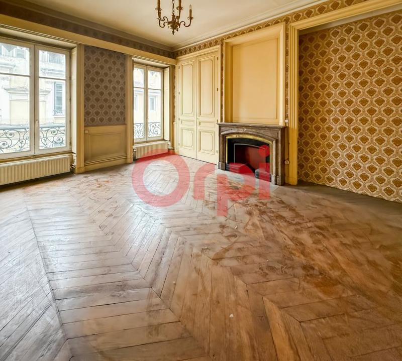 Appartement - 116 m² - 5 pièces