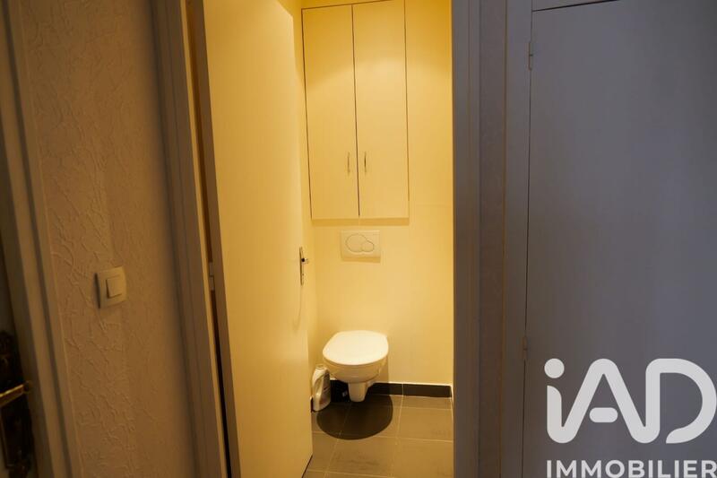 Maison - 240 m² - 8 pièces