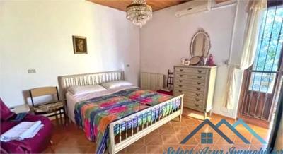 Maison de ville - 122 m² - 5 pièces