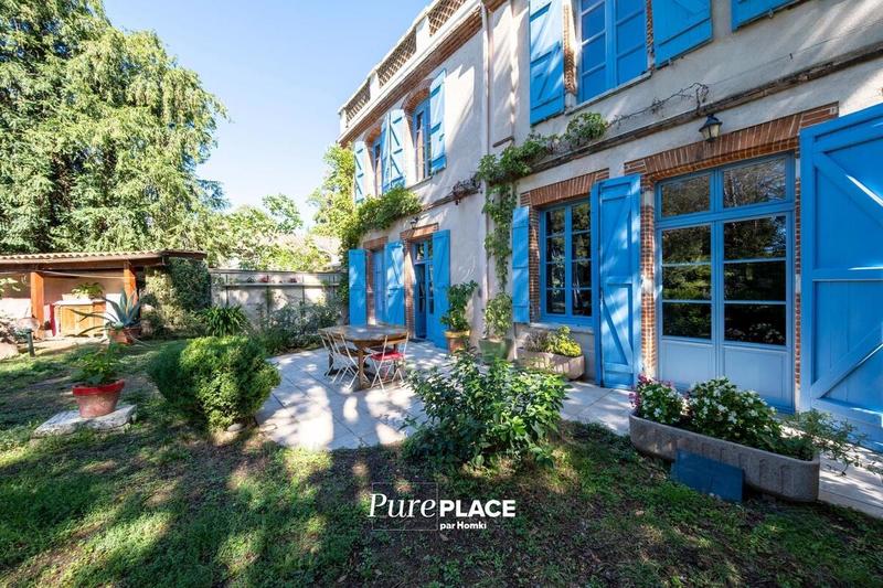 Maison - 292 m² - 9 pièces