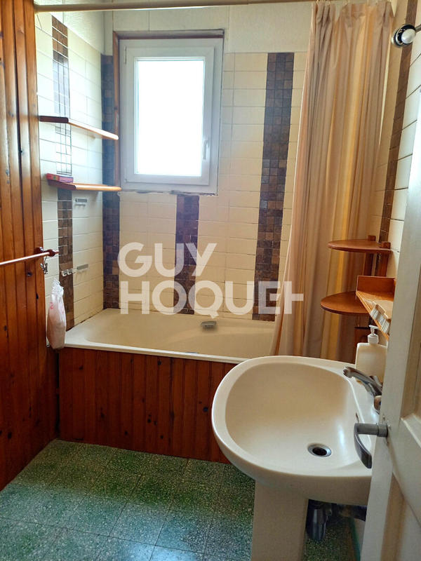 Maison - 108 m² - 9 pièces