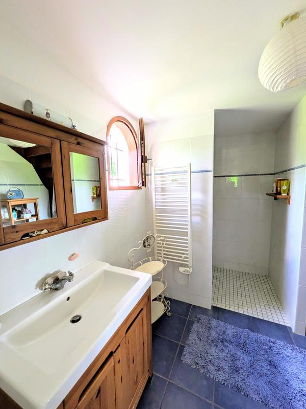 Maison - 180 m² - 8 pièces