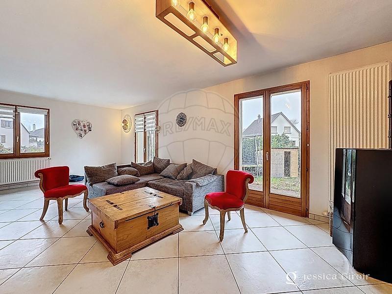 Maison - 137 m² - 7 pièces