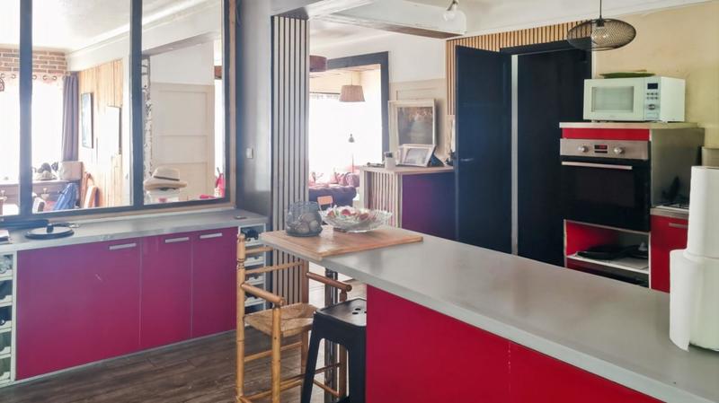 Maison - 200 m² - 10 pièces