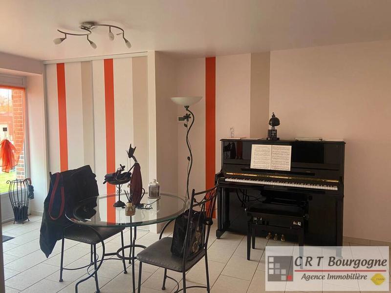 Maison ancienne - 177 m² - 9 pièces