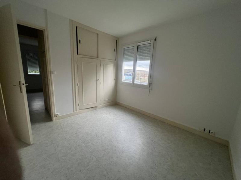 Appartement - 77 m² - 5 pièces