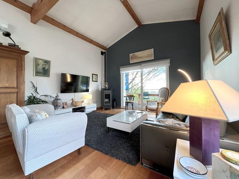 Maison - 180 m² - 6 pièces