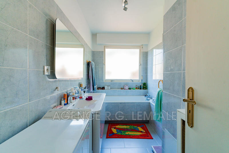 Appartement - 120 m² - 6 pièces