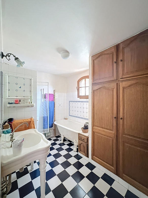 Maison - 141 m² - 6 pièces