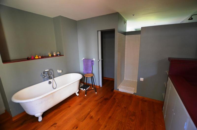 Maison - 421 m² - 11 pièces