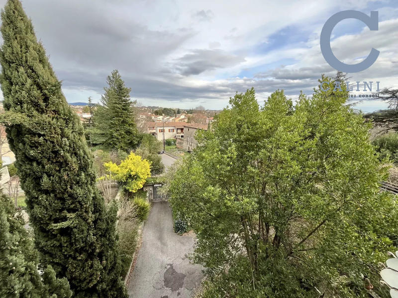 Maison - 203 m² - 8 pièces