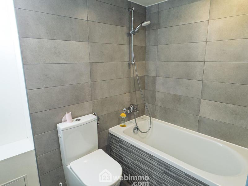 Immeuble - 180 m² - 11 pièces