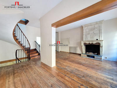 Maison - 134 m² - 8 pièces