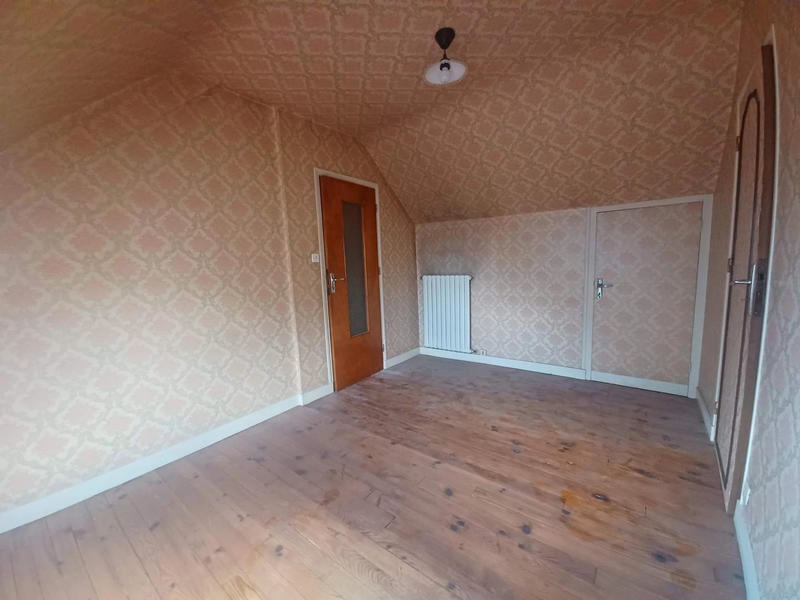 Maison - 95 m² - 6 pièces