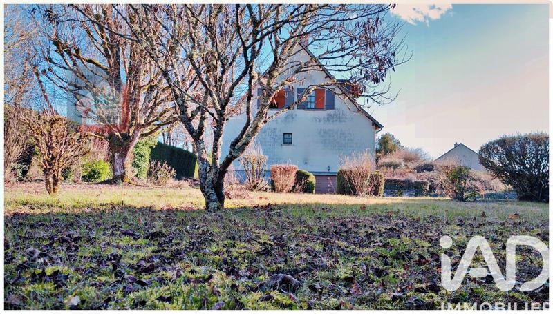 Maison - 198 m² - 8 pièces