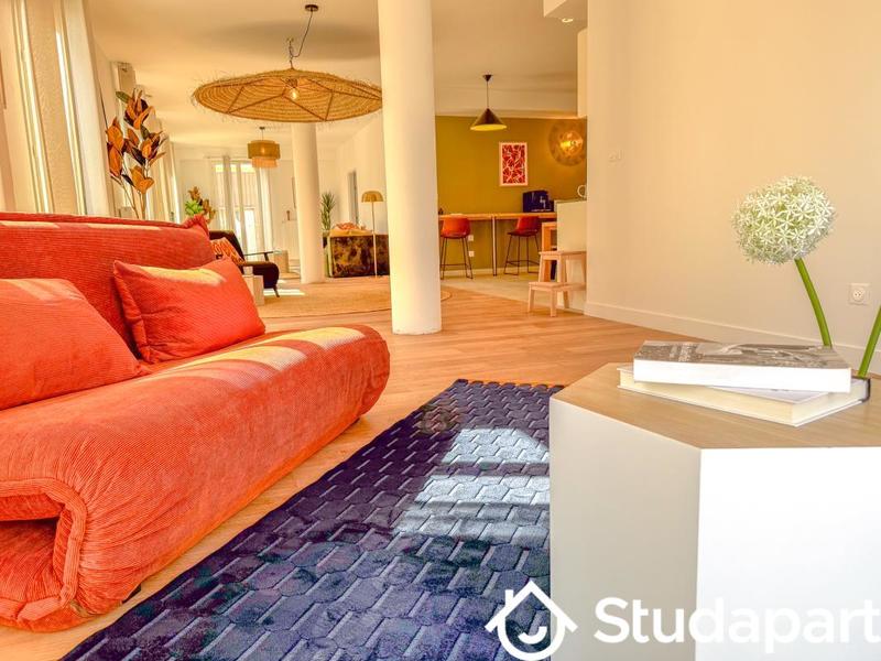 Chambre - 14 m² - 1 pièce