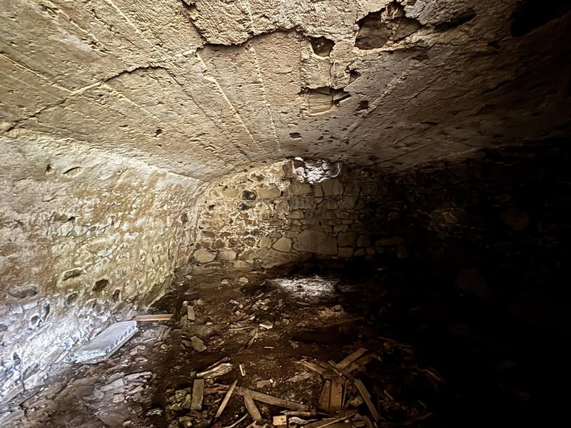 Maison ancienne - 300 m² - 6 pièces