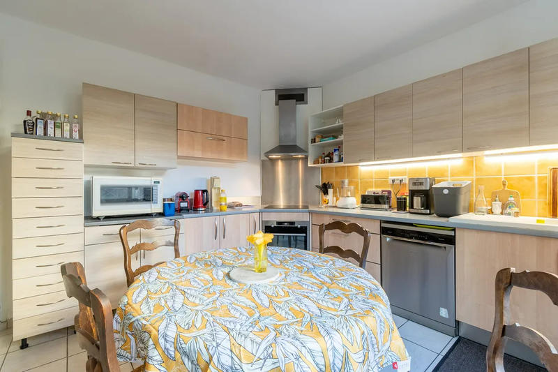 Appartement - 97 m² - 4 pièces