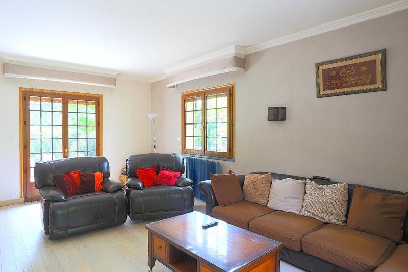 Maison - 188 m² - 7 pièces