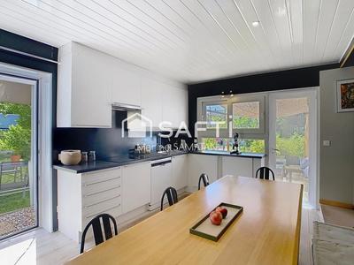 Maison - 141 m² - 6 pièces