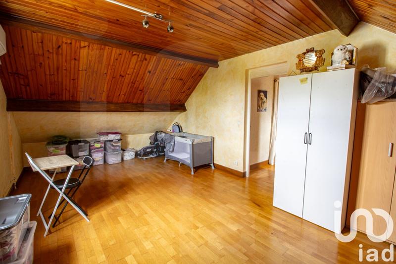 Maison - 135 m² - 9 pièces