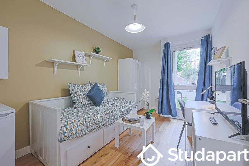 Chambre - 11 m² - 1 pièce