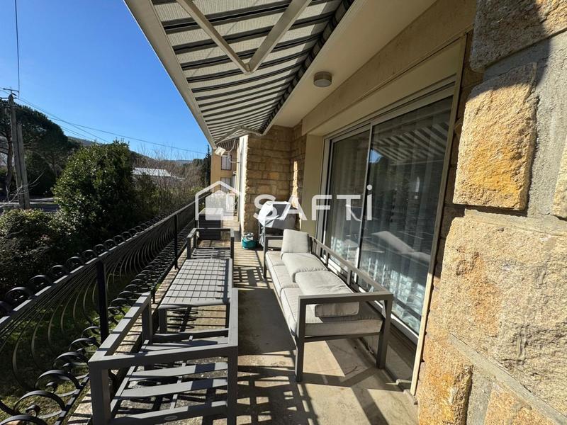 Maison - 240 m² - 8 pièces