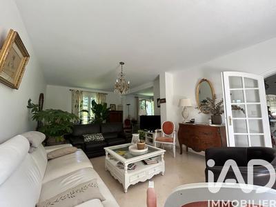 Maison - 137 m² - 6 pièces