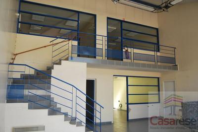 Entrepôt - 785 m² - 6 pièces