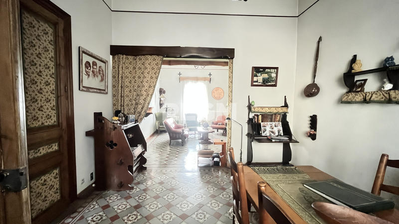 Propriété - 185 m² - 7 pièces