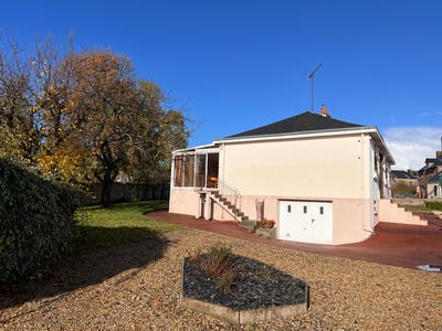 Maison - 90 m² - 5 pièces