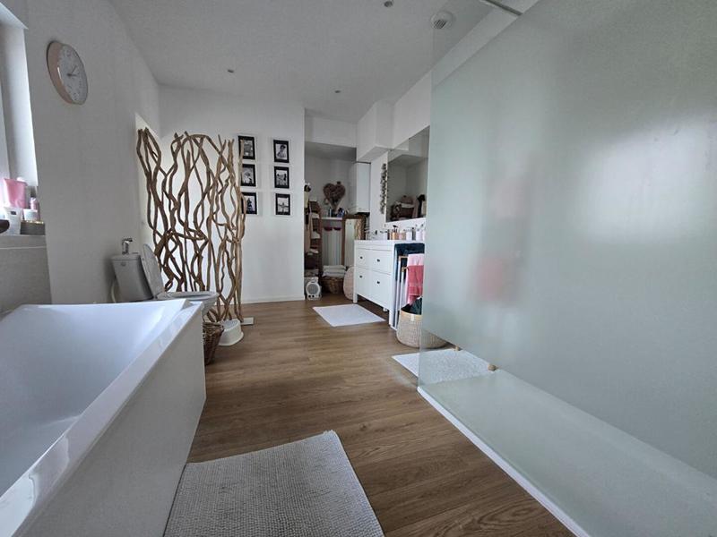 Maison - 135 m² - 6 pièces