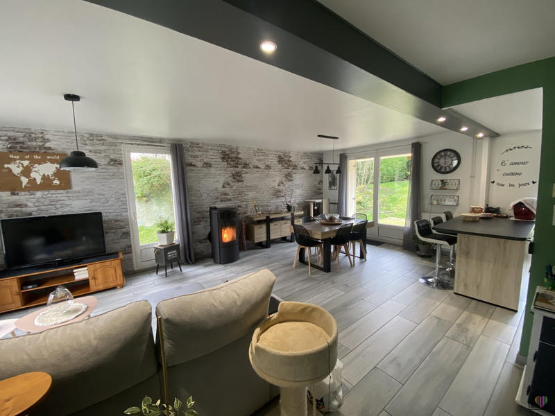 Maison - 98 m² - 5 pièces