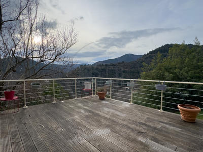 Maison - 211 m² - 7 pièces