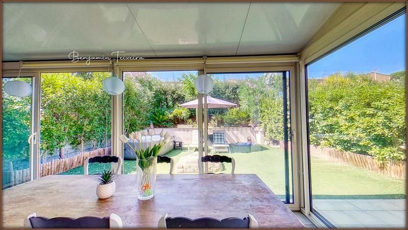 Maison - 96 m² - 5 pièces