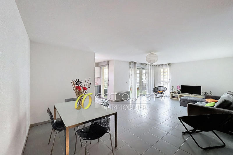 Appartement - 72 m² - 3 pièces