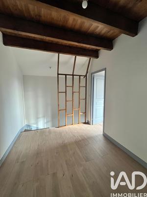 Maison - 85 m² - 5 pièces