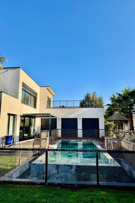 Maison contemporaine - 165 m² - 7 pièces