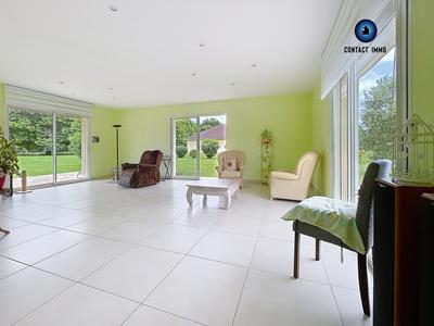 Maison - 121 m² - 5 pièces