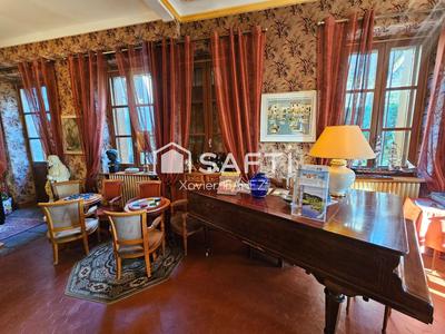 Château - 370 m² - 15 pièces