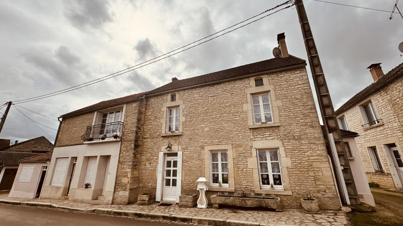 Maison de village - 123 m² - 5 pièces