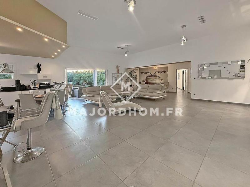 Maison d'architecte - 250 m² - 7 pièces